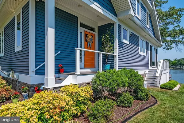 8084 FOREST GLEN DR, Pasadena, MD 21122