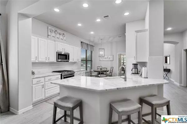 2805 Sixpence LN, Pflugerville, TX 78660