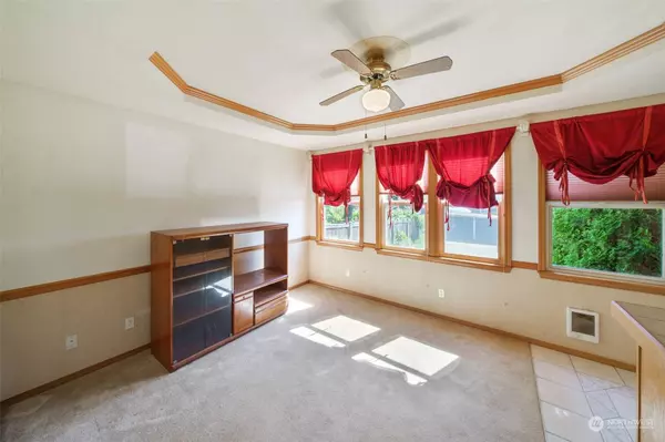 3525 S Wilkeson ST, Tacoma, WA 98418