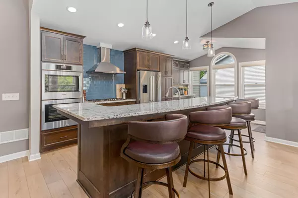 16291 Parkview DR SE, Prior Lake, MN 55372