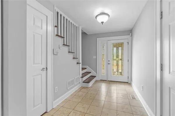 2595 E Woodland CIR, East Point, GA 30344