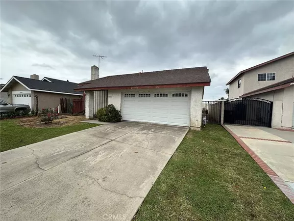 3430 S Towner ST, Santa Ana, CA 92707