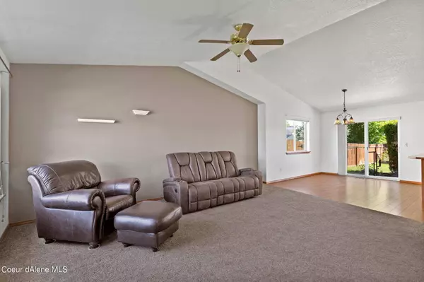 2792 W Wilbur Ave, Coeur D'alene, ID 83815