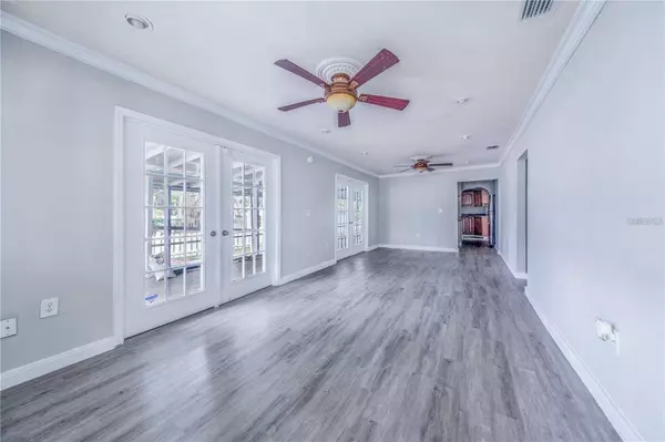 2007 BATES AVE, Eustis, FL 32726