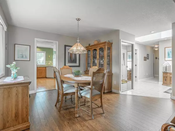 675 Redwood Dr, Qualicum Beach, BC V9K 1A2