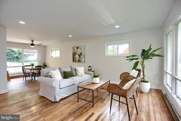 3609 COLONIAL RD, Harrisburg, PA 17109