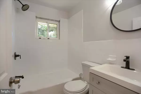 3609 COLONIAL RD, Harrisburg, PA 17109