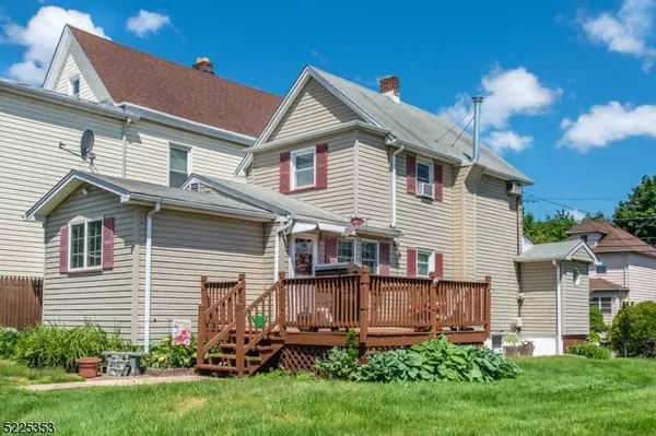 31 Sewall Ave, Clifton City, NJ 07011