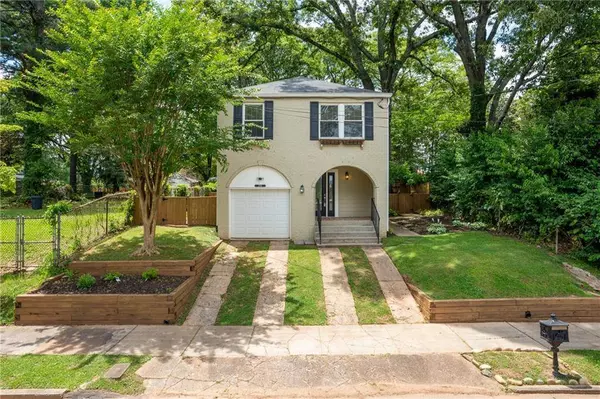 2595 E Woodland CIR, East Point, GA 30344