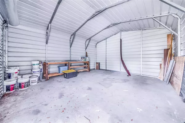 2007 BATES AVE, Eustis, FL 32726