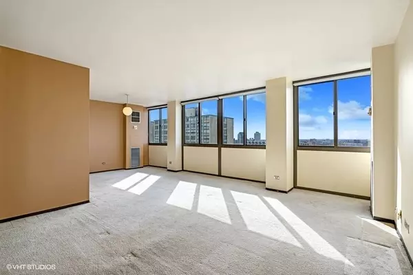 4800 S Lake Park Avenue #2212, Chicago, IL 60615