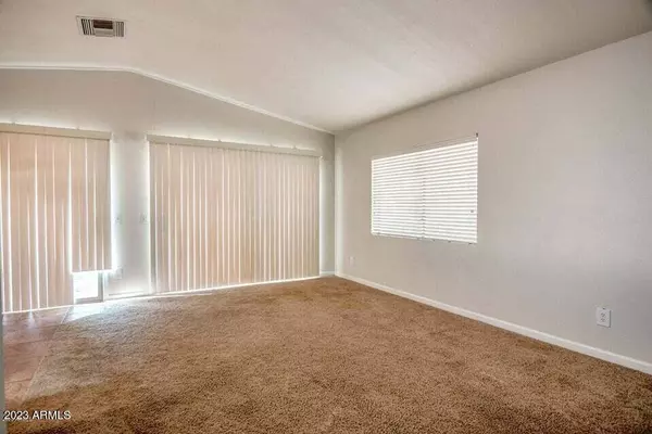 2702 W ESTRELLA Drive, Chandler, AZ 85224