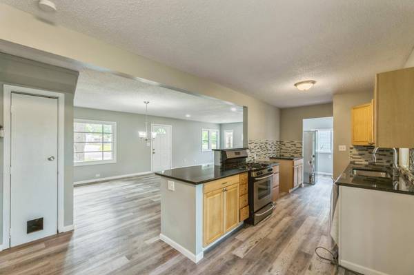 10210 Redwood ST NW, Coon Rapids, MN 55433