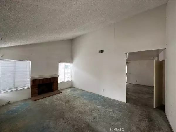 3430 S Towner ST, Santa Ana, CA 92707