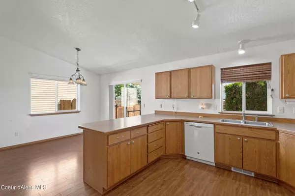 2792 W Wilbur Ave, Coeur D'alene, ID 83815