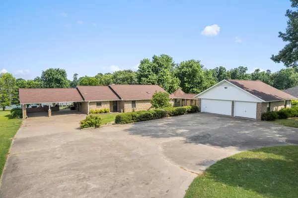 767 County Road 2930, Pittsburg, TX 75686