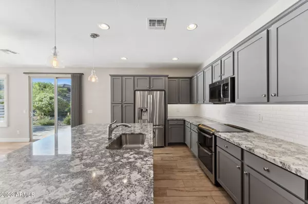 3896 GOLDMINE CANYON Way, Wickenburg, AZ 85390