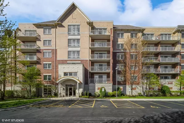 8300 CONCORD DR #209, Morton Grove, IL 60053
