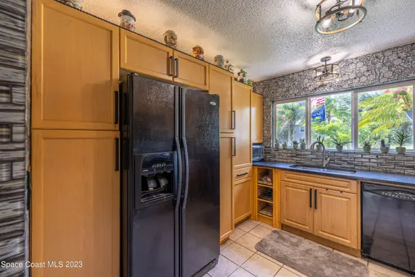 482 Scodella Street SW, Palm Bay, FL 32908