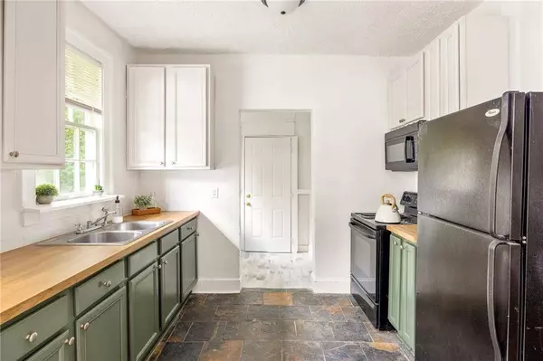 1302 Sells AVE SW, Atlanta, GA 30310