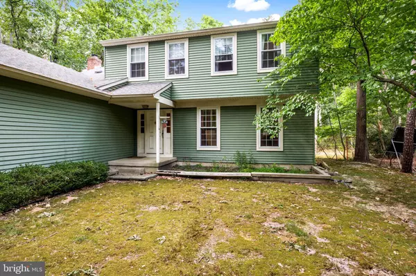 8 OLDE TOWNE CT, Medford, NJ 08055