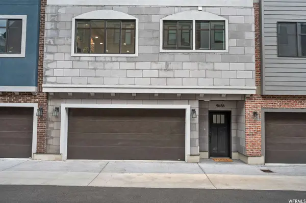 4686 S GROSVENOR CT, Holladay, UT 84117