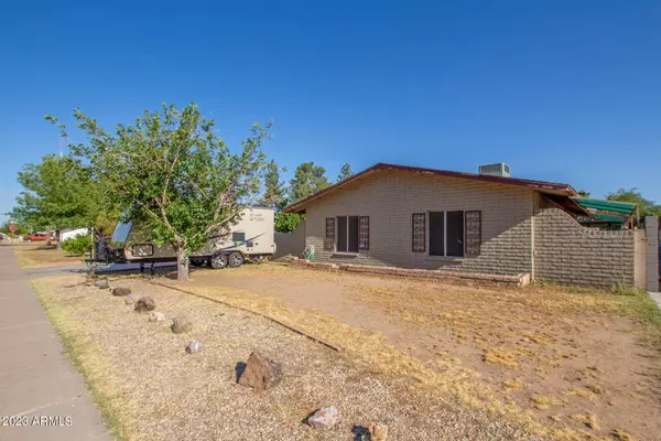 3111 W TUCKEY Lane, Phoenix, AZ 85017