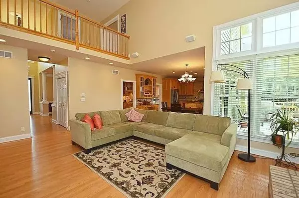 26W268 Inwood Lane, Winfield, IL 60190