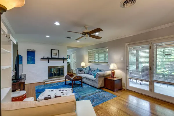 809 James Drive, Richardson, TX 75080