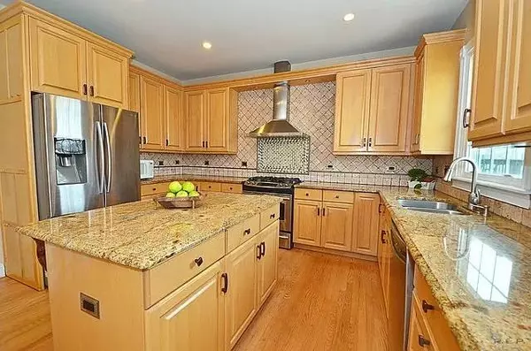 26W268 Inwood Lane, Winfield, IL 60190