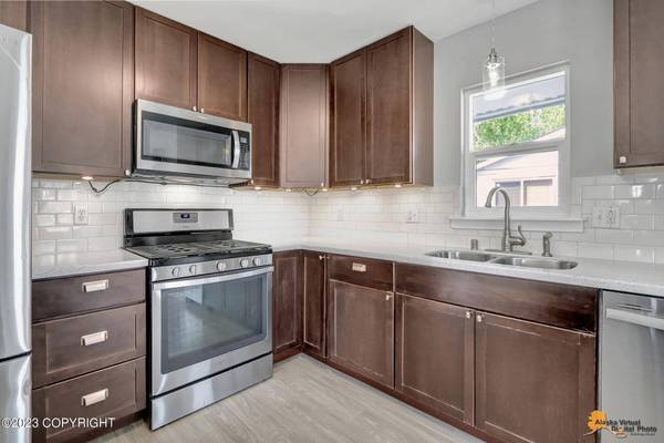 1810 Kodiak ST, Anchorage, AK 99504