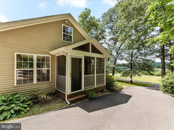 102 VALLEY VIEW DR, Parkesburg, PA 19365