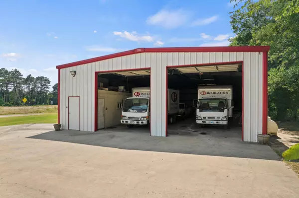 15 County Road 1030, Mount Pleasant, TX 75455