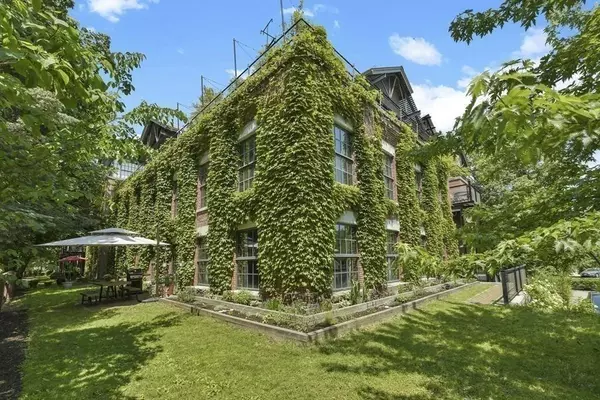 30 Howard Street #1, Somerville, MA 02144