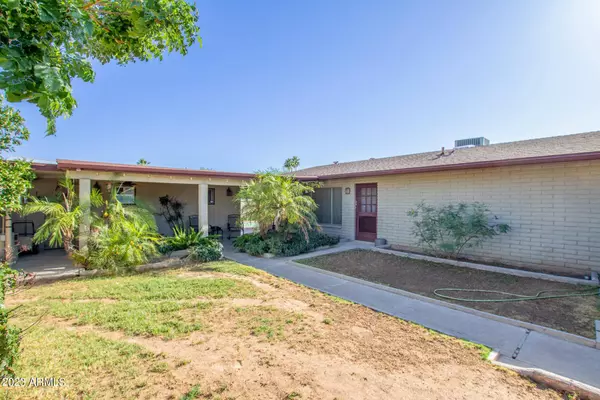 3111 W TUCKEY Lane, Phoenix, AZ 85017