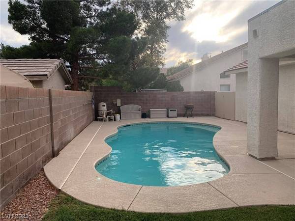 5213 Rancher Avenue, Las Vegas, NV 89108