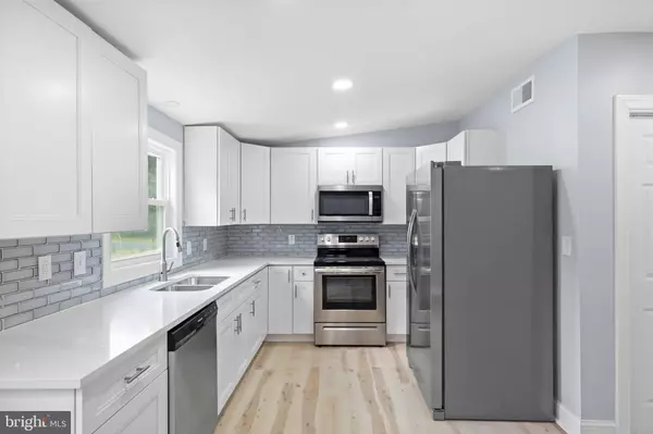 1400 LORE AVE, Wilmington, DE 19809