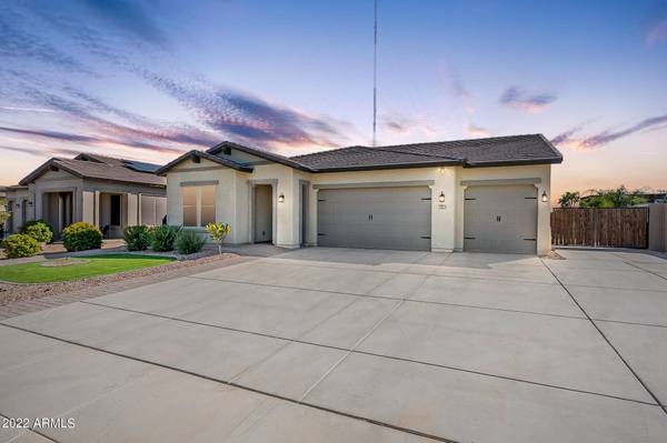 40481 N SPOTTED Lane, San Tan Valley, AZ 85140