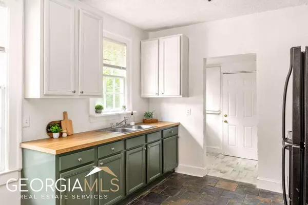 1302 Sells AVE SW, Atlanta, GA 30310