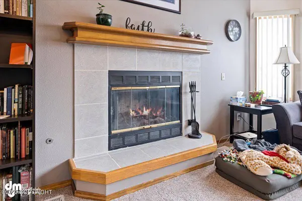 8121 Country Meadows CIR, Anchorage, AK 99502
