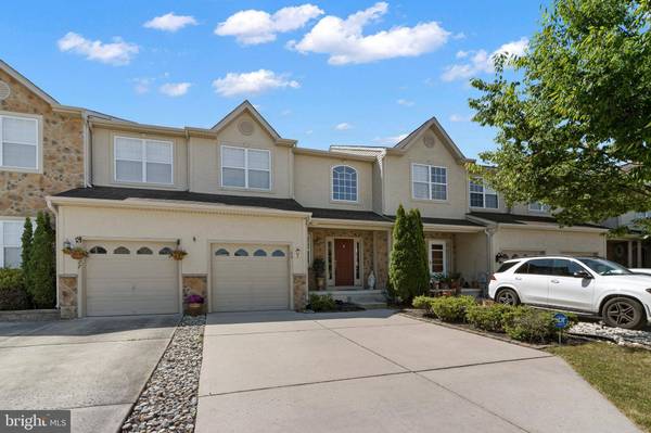 25 GLACIER DR, Berlin, NJ 08009