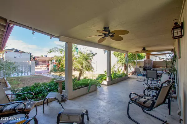 3111 W TUCKEY Lane, Phoenix, AZ 85017