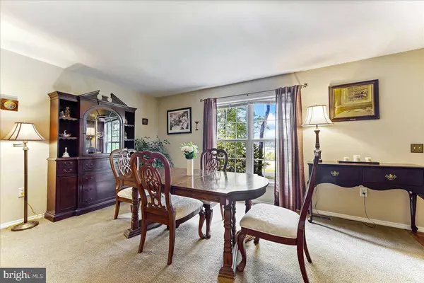 102 VALLEY VIEW DR, Parkesburg, PA 19365