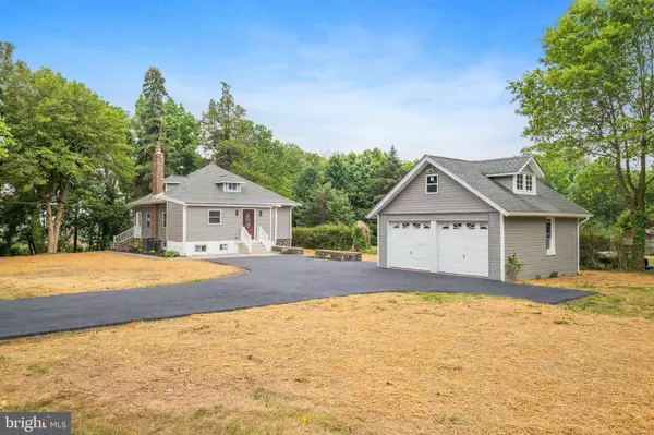 1400 LORE AVE, Wilmington, DE 19809