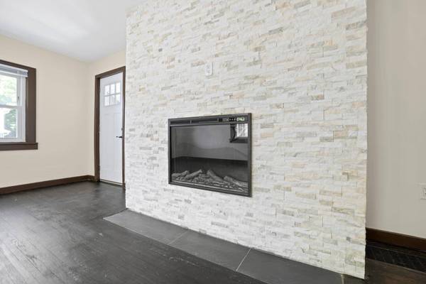 1371 E 22nd Avenue, Columbus, OH 43211
