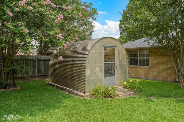 621 Rock Hollow Drive, Shreveport, LA 71115