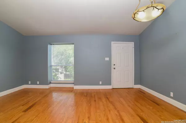 4949 HAMILTON WOLFE RD UNIT 6201, San Antonio, TX 78229-4406