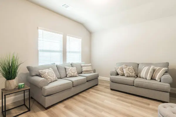 5524 Cypress Willow Bend, Fort Worth, TX 76126