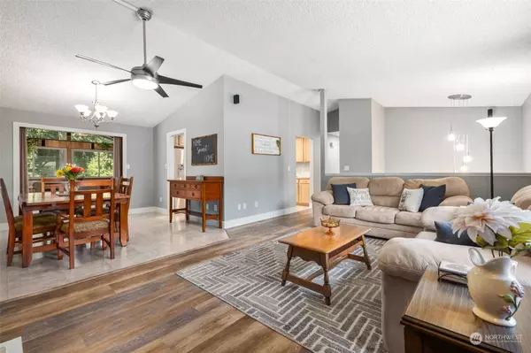 5601 78th ST E, Puyallup, WA 98371