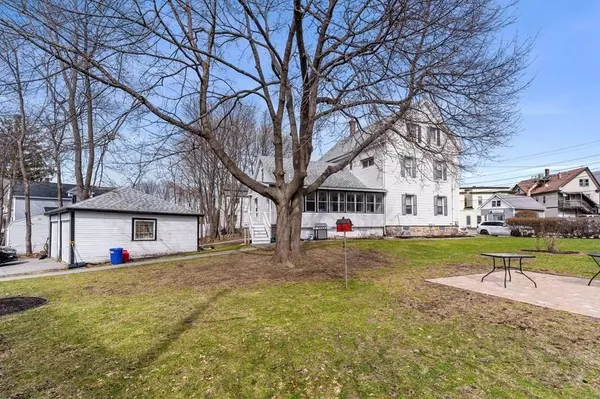 19-21 Waverley Rd, North Andover, MA 01845